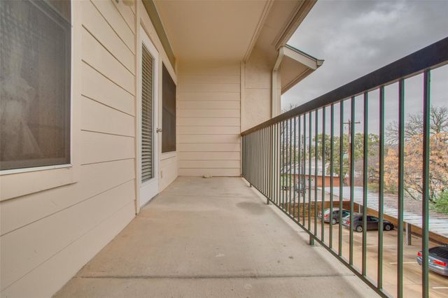 2209 Hancock DR 27, Austin, TX 78756