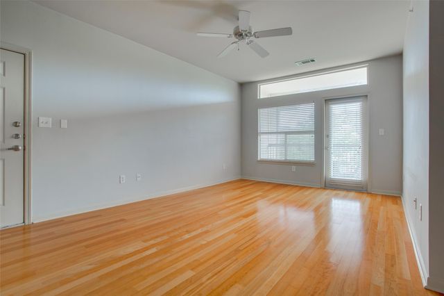 2209 Hancock DR 27, Austin, TX 78756