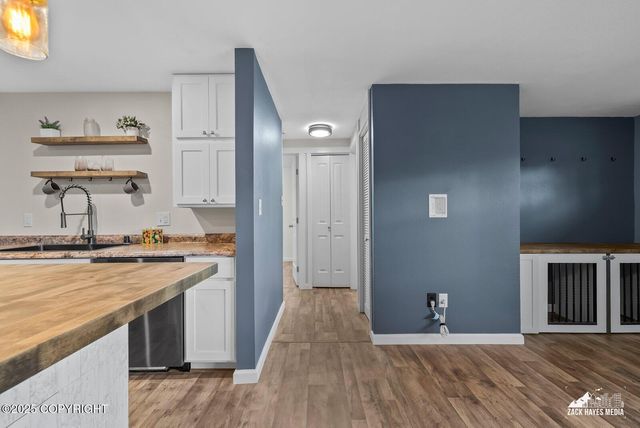 1410 Richardson Drive, Anchorage, AK 99504