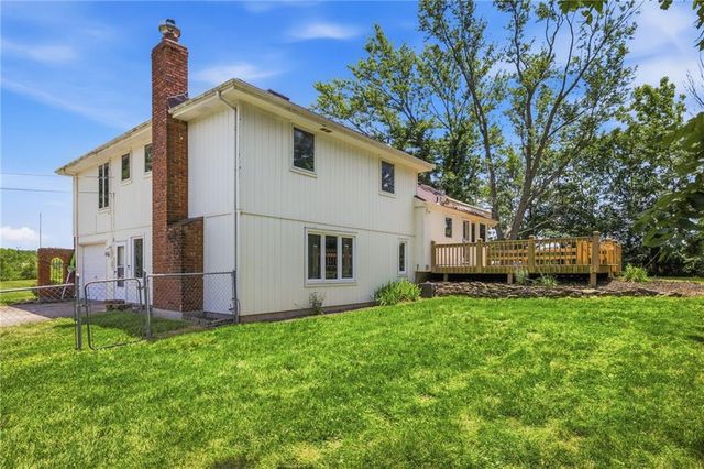 18308 & 18306 S State Route D Highway, Belton, MO 64012