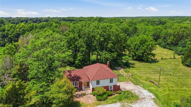 18308 & 18306 S State Route D Highway, Belton, MO 64012