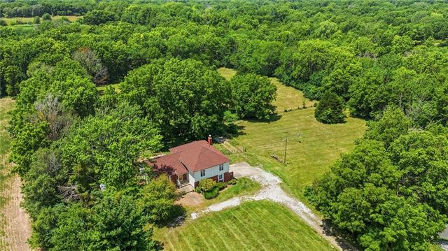 18308 & 18306 S State Route D Highway, Belton, MO 64012