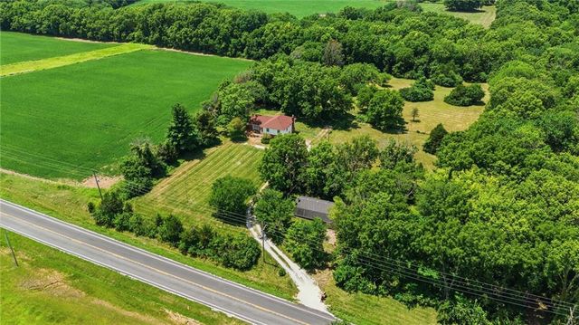 18308 & 18306 S State Route D Highway, Belton, MO 64012