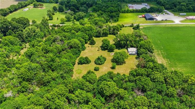 18308 & 18306 S State Route D Highway, Belton, MO 64012