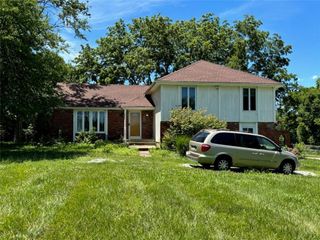 18308 & 18306 S State Route D Highway, Belton, MO 64012
