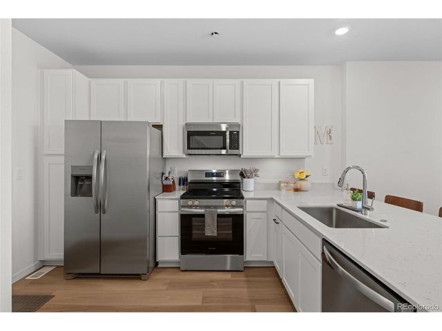 9042 Gladiola Way C, Arvada, CO 80005