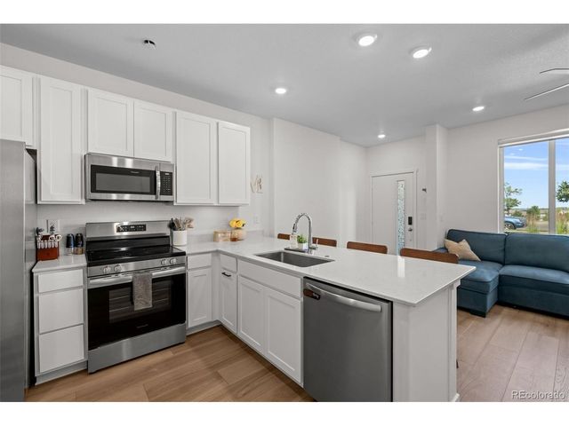 9042 Gladiola Way C, Arvada, CO 80005