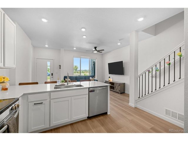 9042 Gladiola Way C, Arvada, CO 80005