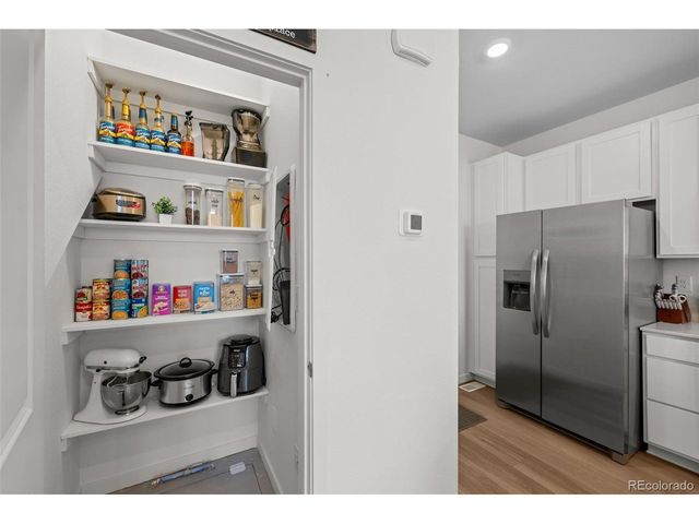 9042 Gladiola Way C, Arvada, CO 80005