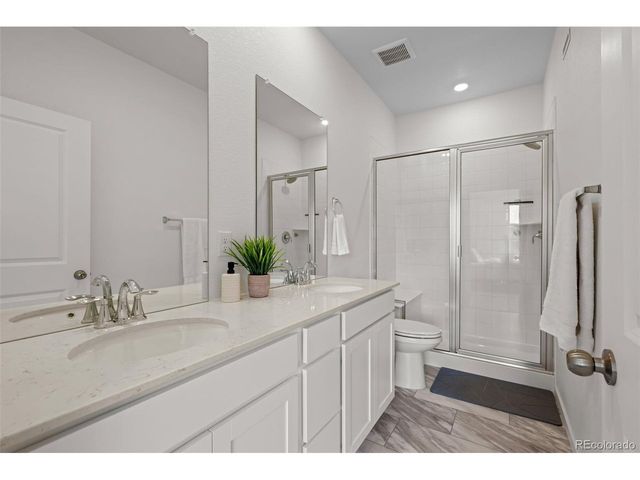 9042 Gladiola Way C, Arvada, CO 80005