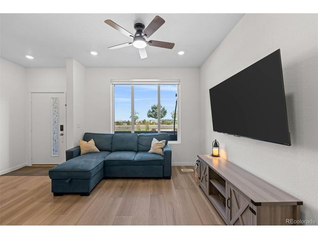 9042 Gladiola Way C, Arvada, CO 80005