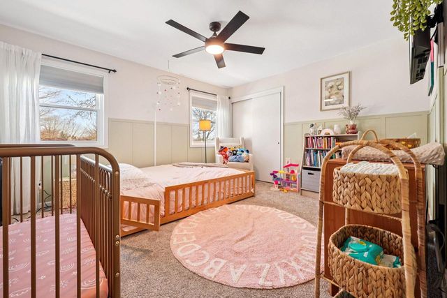 3821 S Sunny View DRIVE, New Berlin, WI 53151