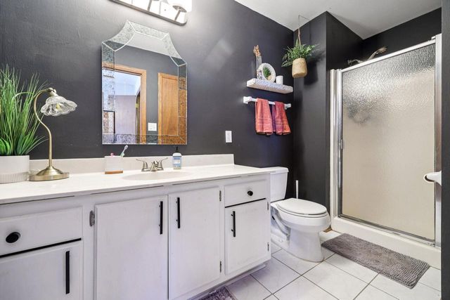 3821 S Sunny View DRIVE, New Berlin, WI 53151