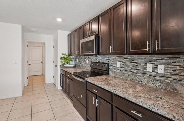 7439 NORTHERN LIGHTS DRIVE, Gibsonton, FL 33534