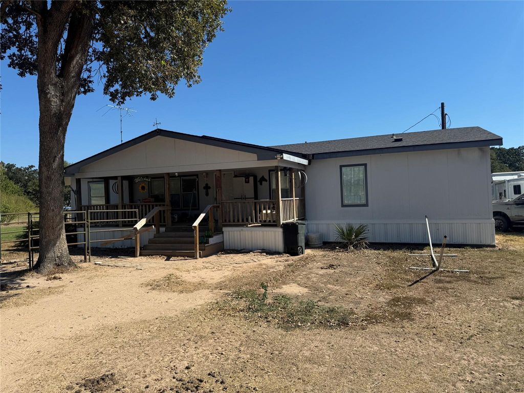 29630 Mellman Road, Hempstead, TX 77445
