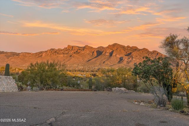 1608 W Placita Montuoso, Tucson, AZ 85737