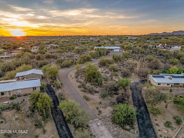 1608 W Placita Montuoso, Tucson, AZ 85737