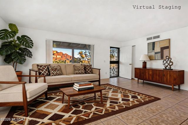 1608 W Placita Montuoso, Tucson, AZ 85737