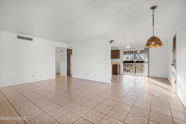 1608 W Placita Montuoso, Tucson, AZ 85737