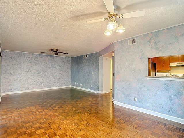 16851 LE CLARE SHORES DRIVE, Tampa, FL 33624