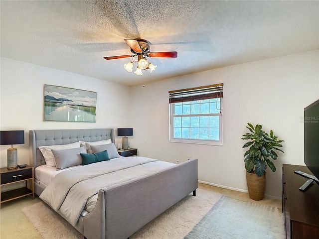 16851 LE CLARE SHORES DRIVE, Tampa, FL 33624