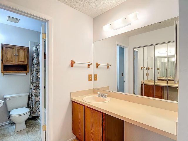 16851 LE CLARE SHORES DRIVE, Tampa, FL 33624