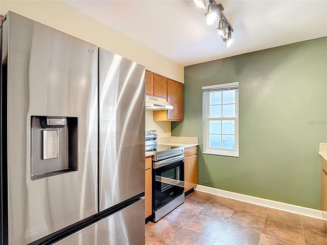 16851 LE CLARE SHORES DRIVE, Tampa, FL 33624