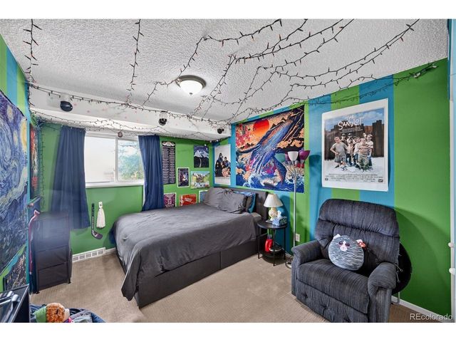 614 S Xenon Ct, Lakewood, CO 80228