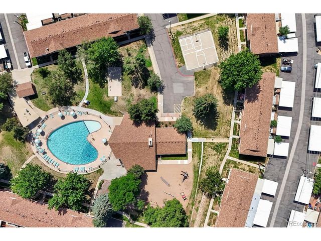 614 S Xenon Ct, Lakewood, CO 80228