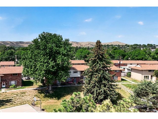 614 S Xenon Ct, Lakewood, CO 80228