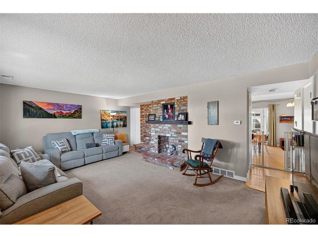 614 S Xenon Ct, Lakewood, CO 80228