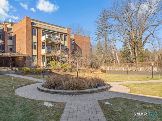 799 Prospect Avenue APT C6, West Hartford, CT 06105