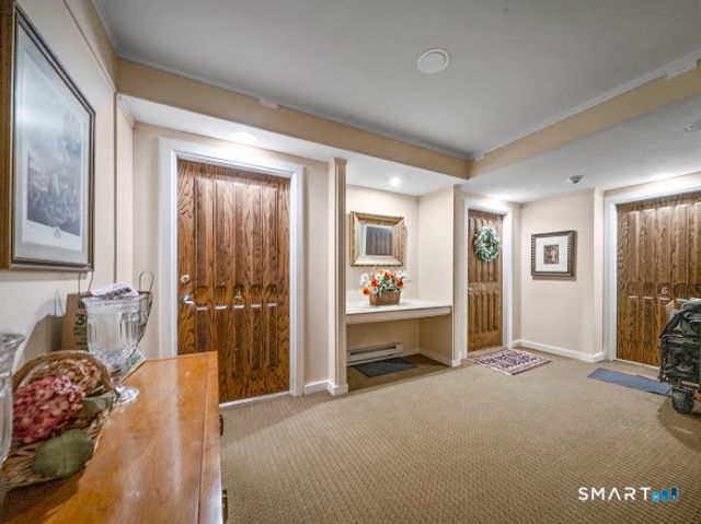 799 Prospect Avenue APT C6, West Hartford, CT 06105