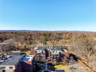 799 Prospect Avenue APT C6, West Hartford, CT 06105