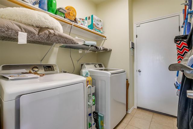 909 Hunter Lane, Burleson, TX 76028