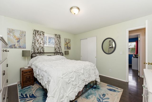 126 Honeysuckle Drive, Florence, KY 41042