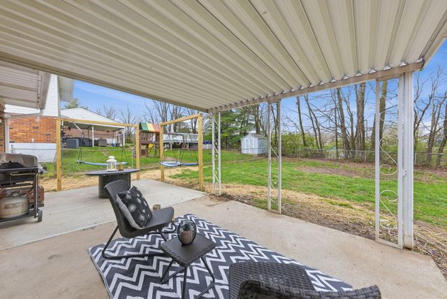 126 Honeysuckle Drive, Florence, KY 41042