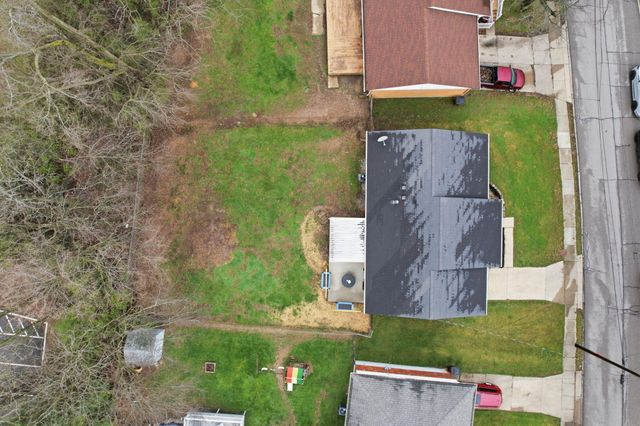 126 Honeysuckle Drive, Florence, KY 41042