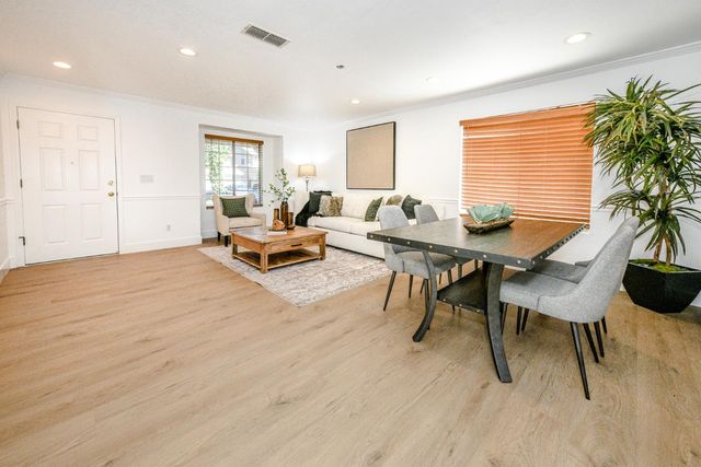 5726 Jersey Dr, Rocklin, CA 95765
