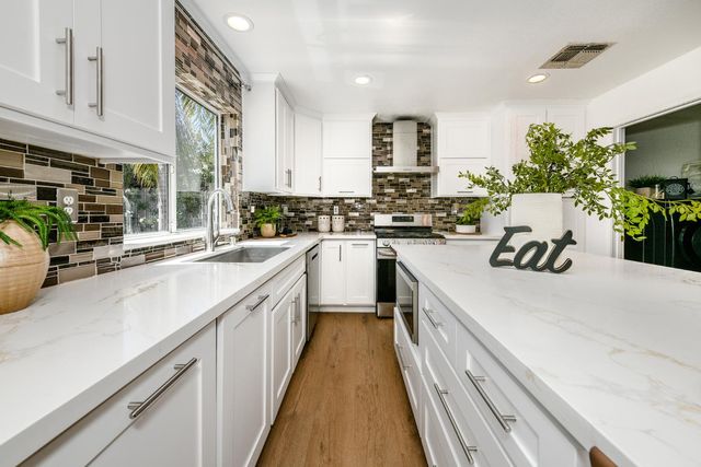 5726 Jersey Dr, Rocklin, CA 95765