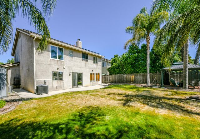 5726 Jersey Dr, Rocklin, CA 95765