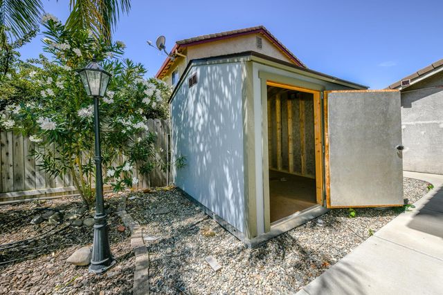 5726 Jersey Dr, Rocklin, CA 95765