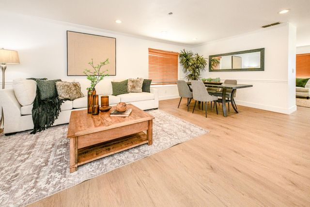5726 Jersey Dr, Rocklin, CA 95765