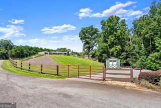 3173 Alenes Drive, Gainesville, GA 30506