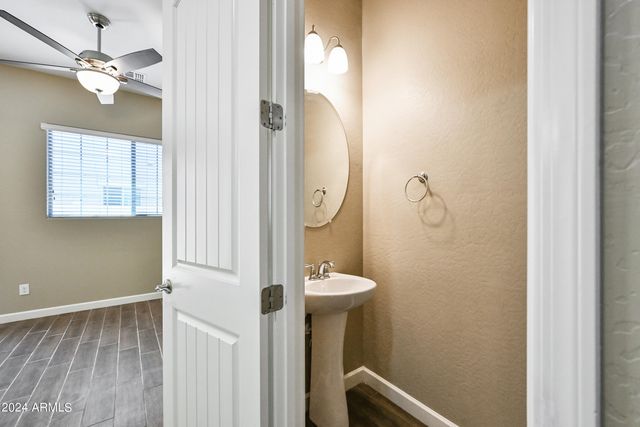 1367 S Country Club Drive Unit 1101, Mesa, AZ 85210