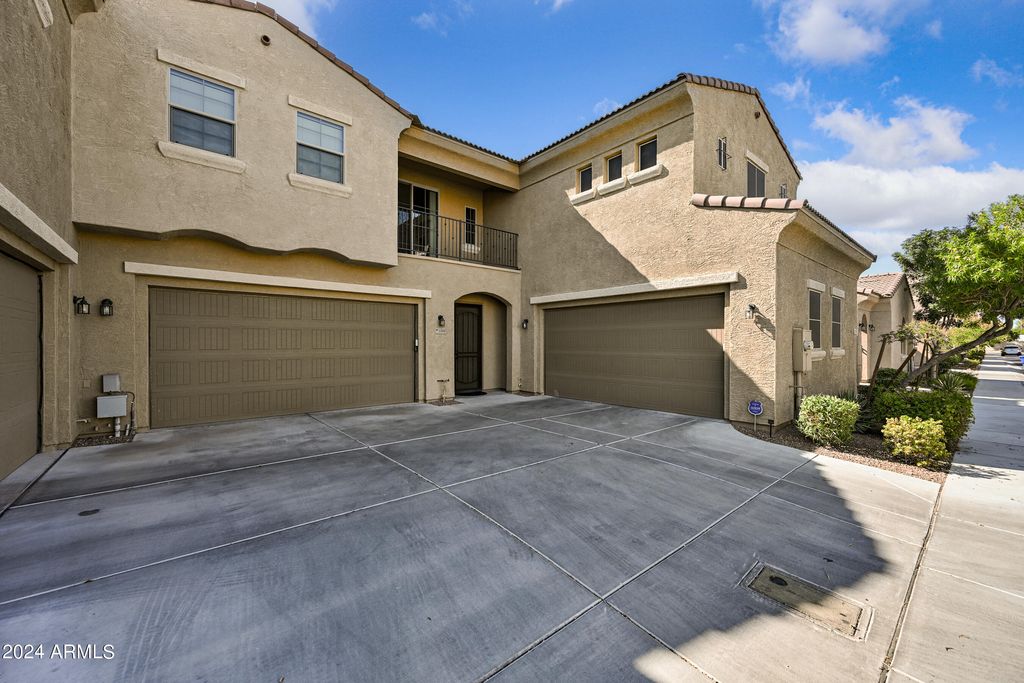 1367 S Country Club Drive Unit 1101, Mesa, AZ 85210