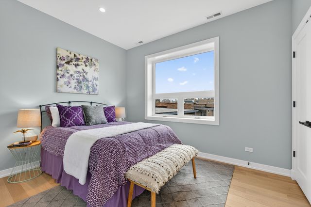 1347 W Grand Avenue 4S, Chicago, IL 60642