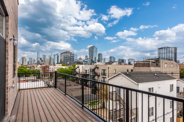 1347 W Grand Avenue 4S, Chicago, IL 60642