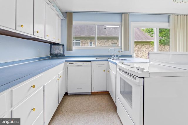 7905 WINTERSET AVE, Pikesville, MD 21208