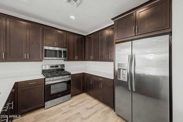 3063 E HAYFIELD Way, San Tan Valley, AZ 85140
